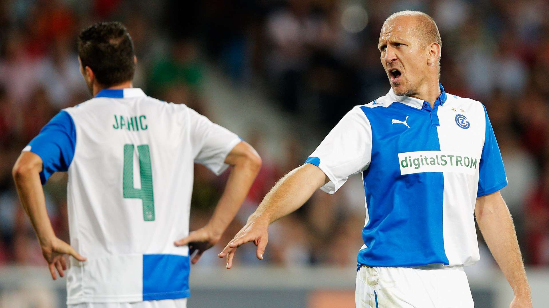 場比賽中看 場比賽中看