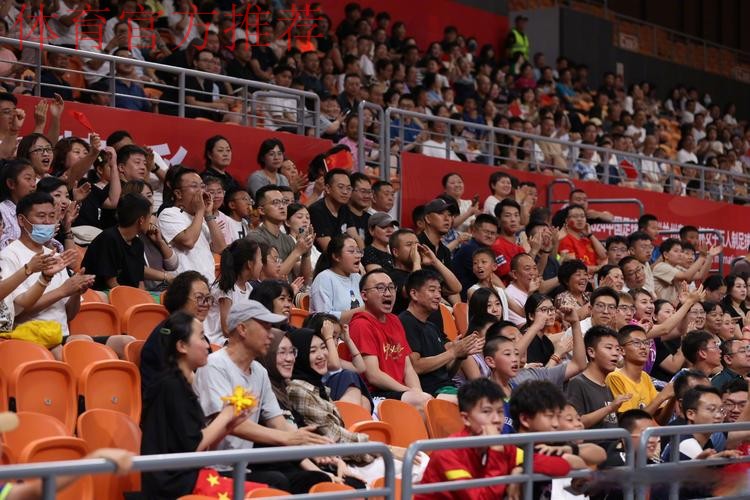 黄河之滨、群芳竞逐 女子五人制足球国际邀请赛在金城兰州开赛